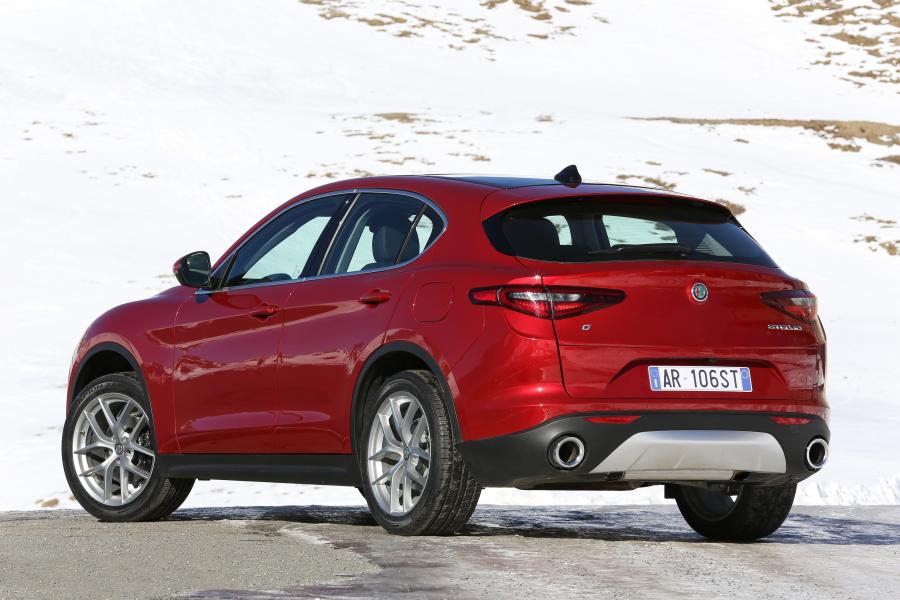  Alfa Romeo Stelvio (949) 2017 года  (WW) (фото 51 из 114)